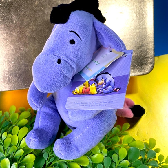 DISNEY STORE EXCLUSIVE VTG 90’s NWT WINNIE THE POOH EEYORE BABY PLUSH w/RATTLE - Picture 3 of 11